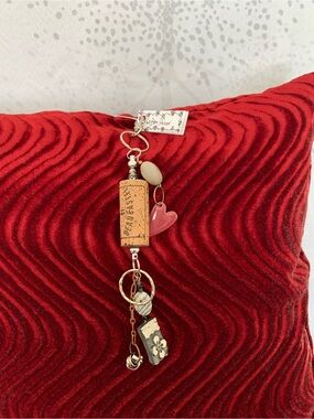 PatBen Decor , NWT ,Handmade Beau Castel Wine Cork  Keychain